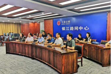 慶祝建黨百年 共擔當助力發展