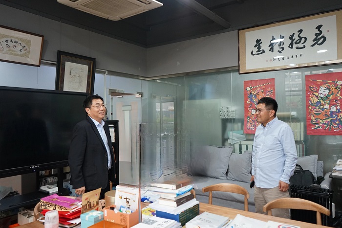 張新科赴南京藝術(shù)學(xué)院交流人文社科工作
