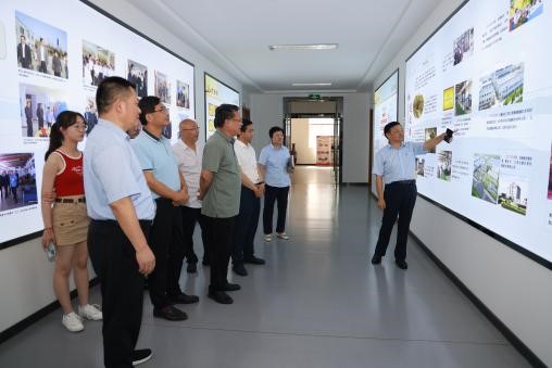如東縣開展“張謇企業(yè)家精神”研討系列活動之走訪如東知名企業(yè)活動